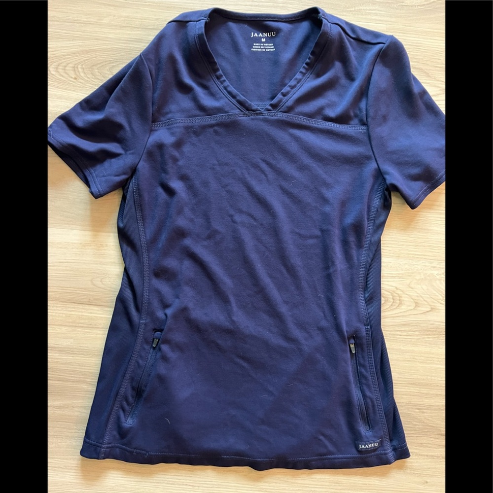 Jaanuu scrub top